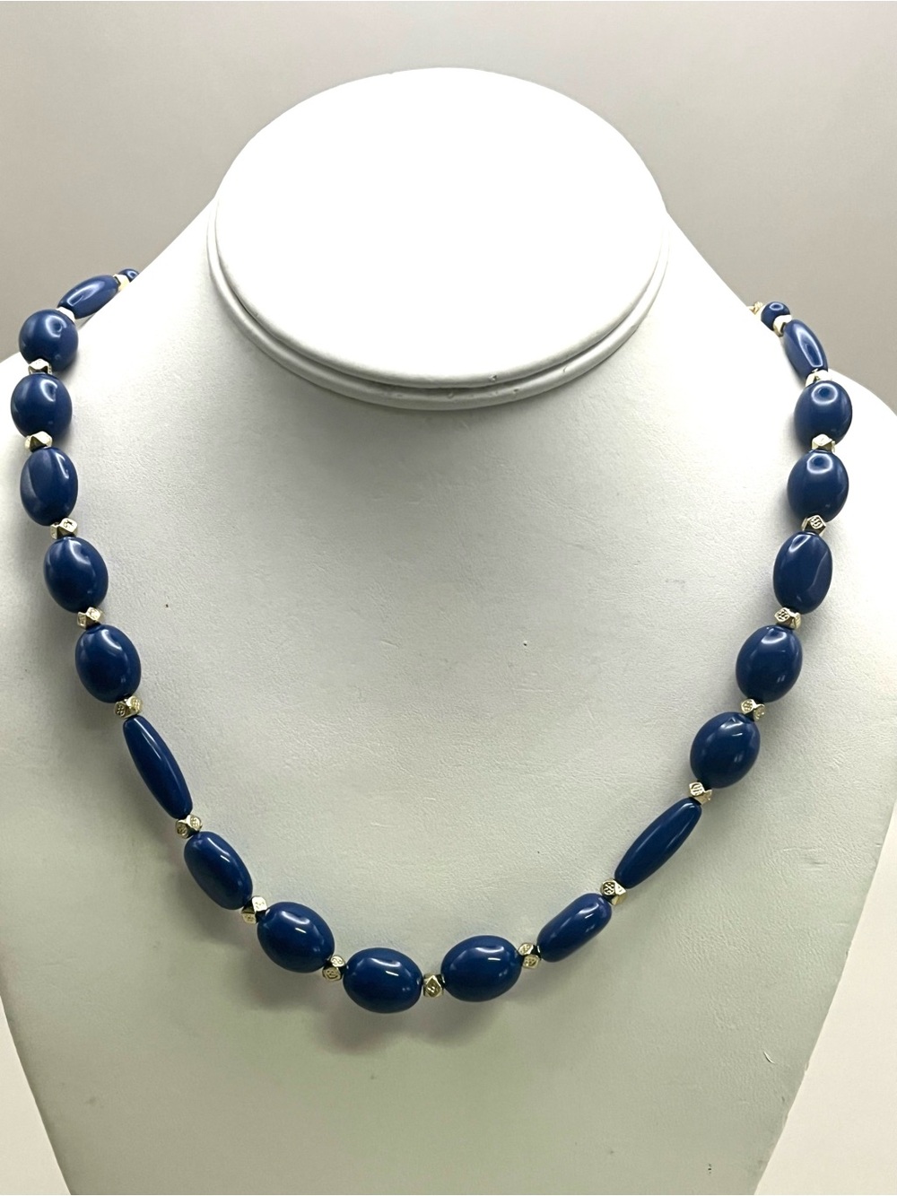 Vintage Gold Tone Navy Blue Beaded Necklace Oval Lucite Beads Spacer Bead Chunky